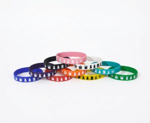 SATRANÇ TEMALI SİLİKON BİLEKLİK 18 CM (orta boy) - 10 ADET